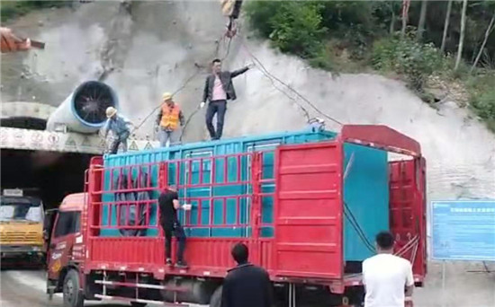 可克达拉1300KW发电机出租